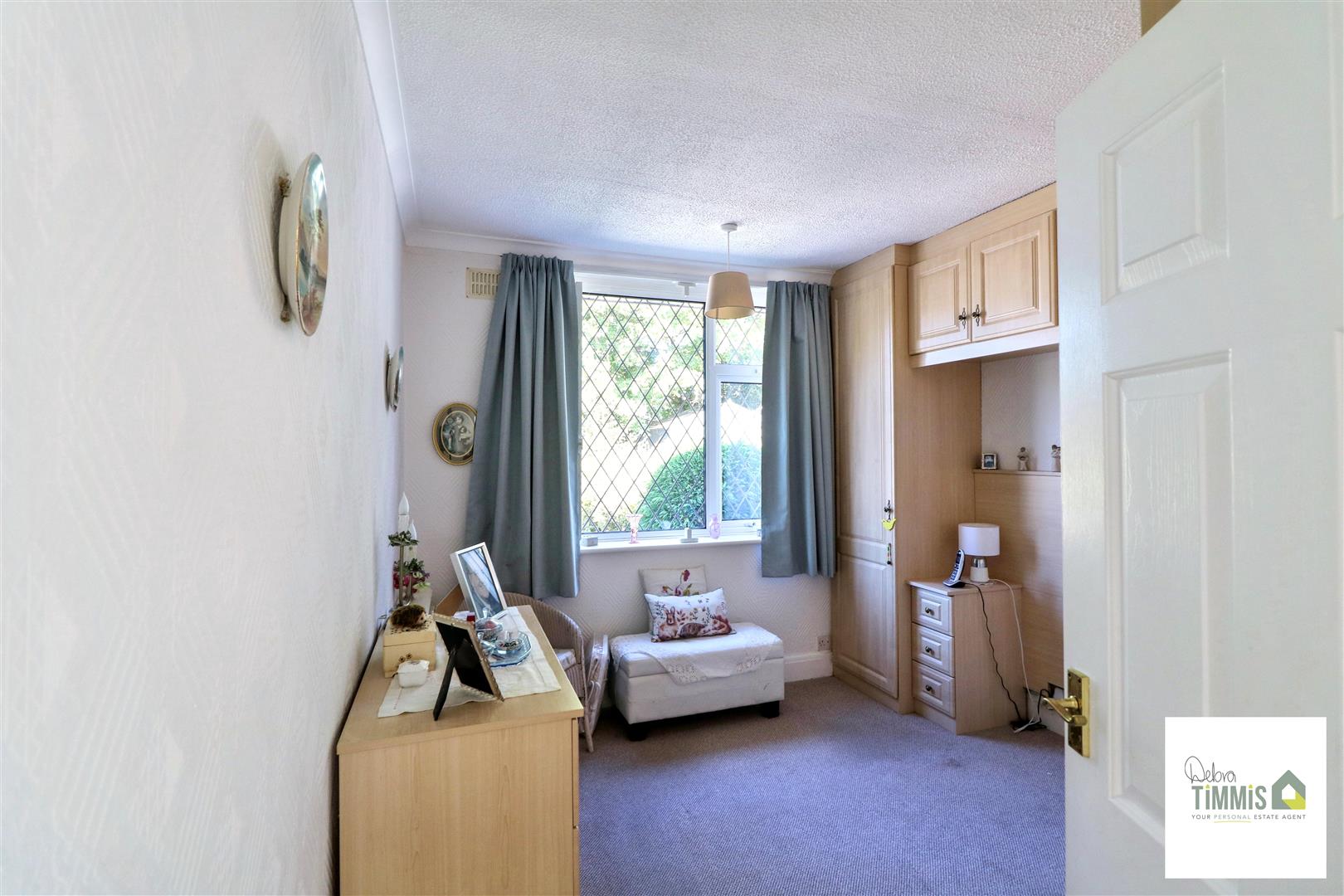 Burton Crescent, Sneyd Green, Stoke-On-Trent